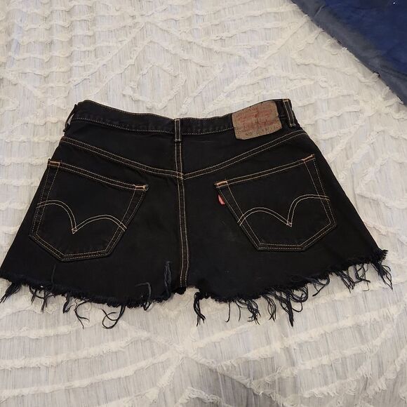 Vintage by Petros high waist black Levi's 505 jean shorts size 30! - Picture 4 of 11